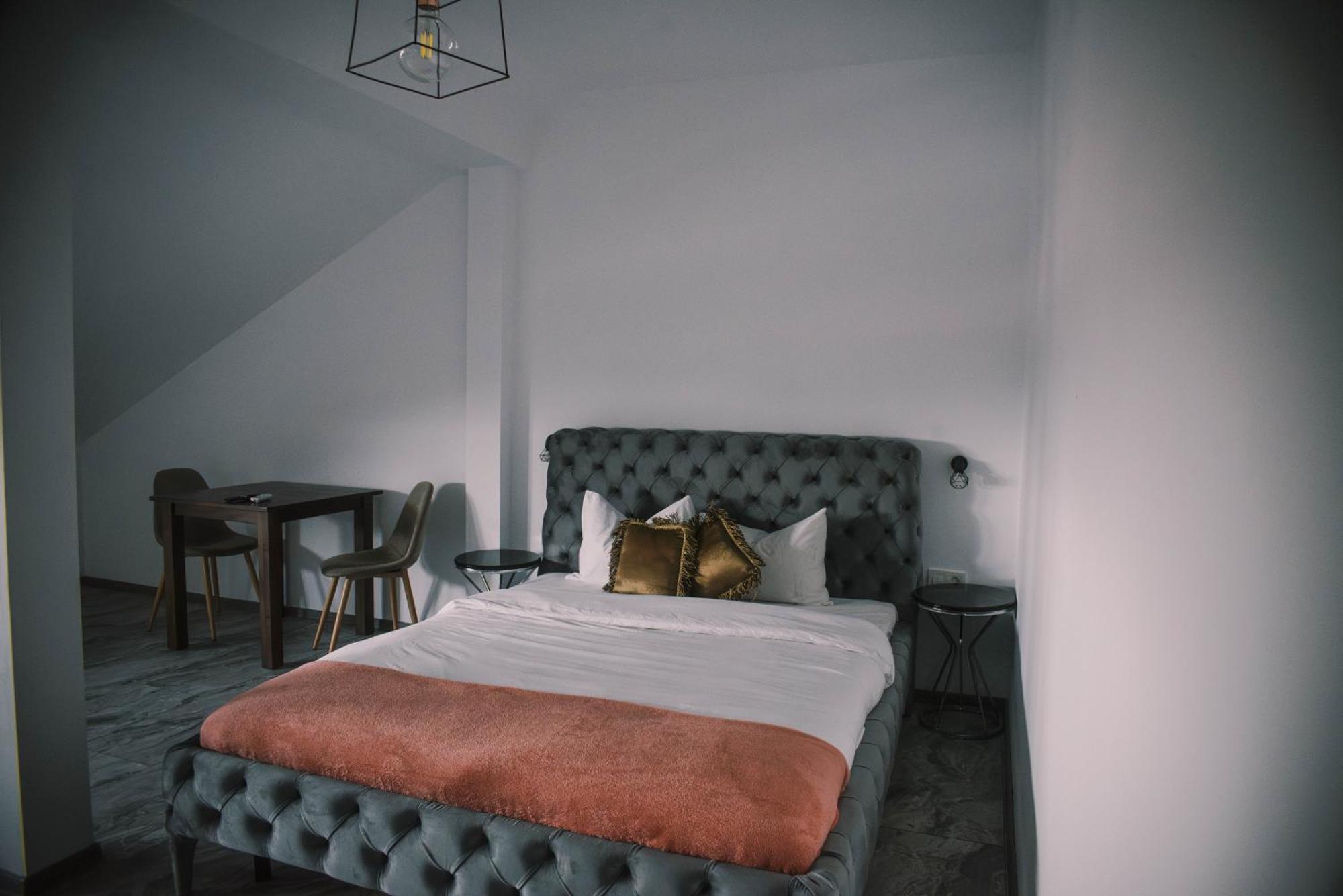 Bed and Breakfast Buhay Osanu Сату-Маре Экстерьер фото